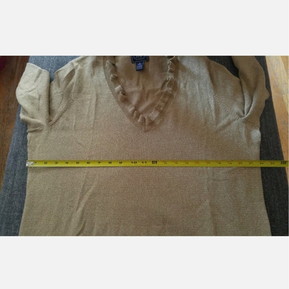 Chaps Classics Gold Shimmer Top - Picture 8 of 9